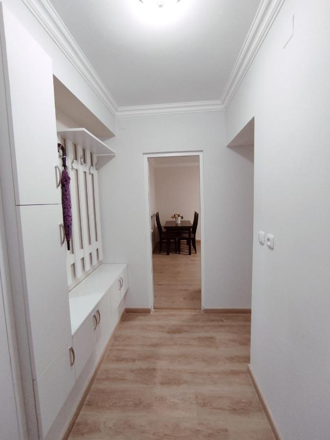 Renovated 1 Bedroom With King Size Bed In Kentron Erévan Extérieur photo